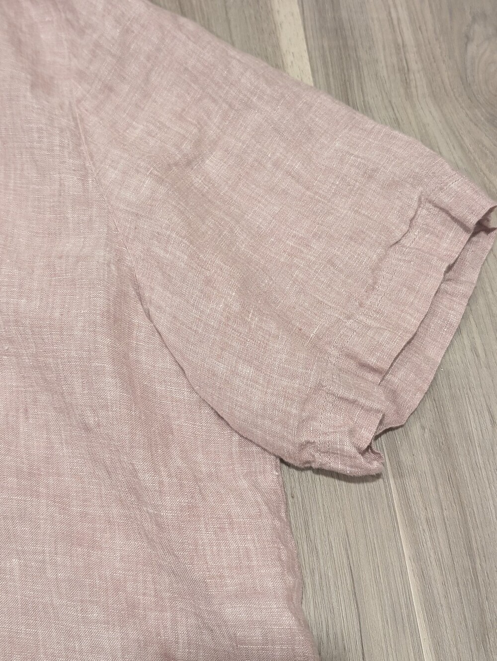 Quince | 100% European Linen Short Sleeve Popover Top In Vintage Pink Chambray - Picture 13 of 15
